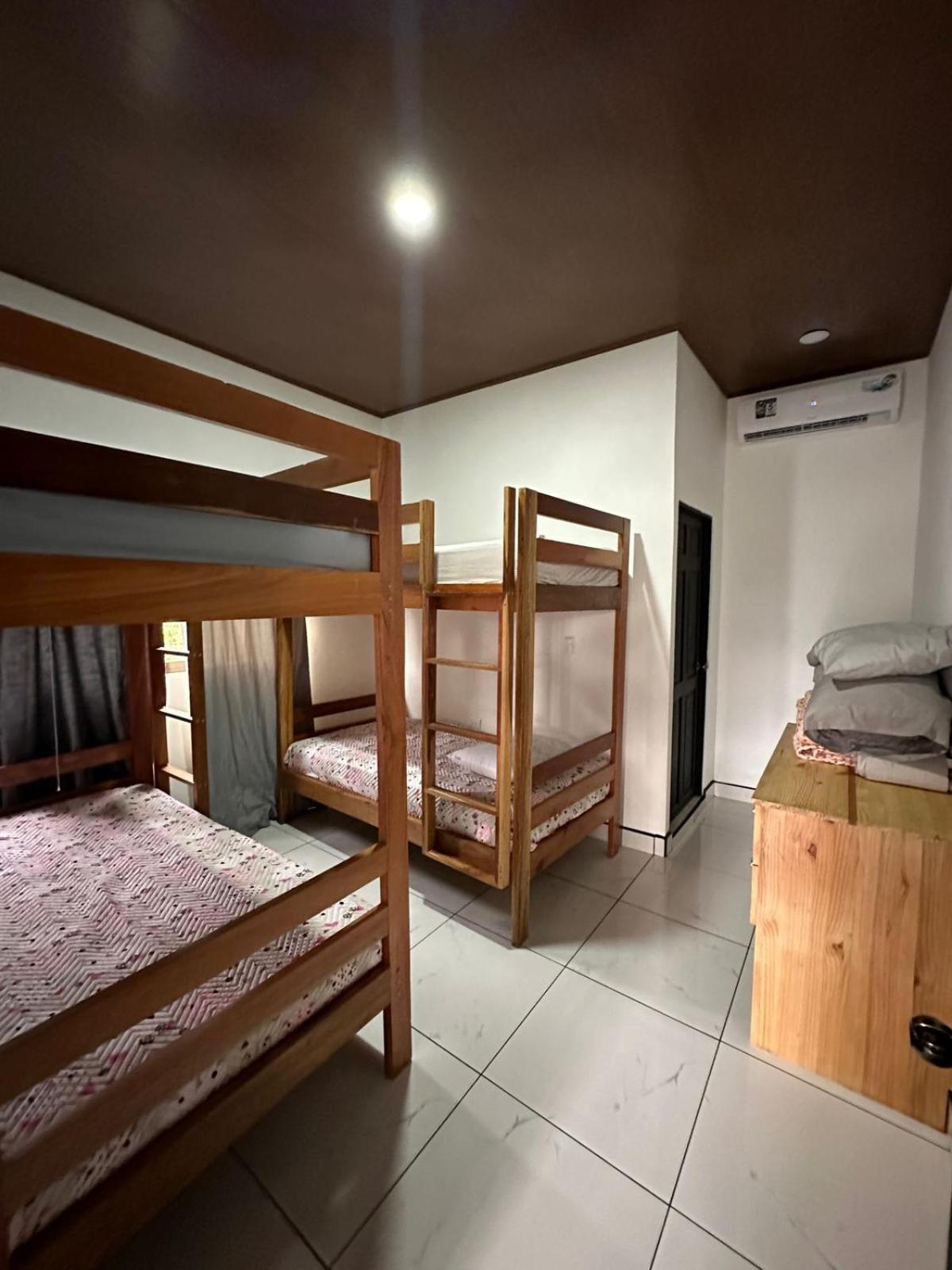 Apartamento Rodriguez Quepos Exterior photo